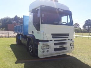 Camión Iveco Stralis 380 – 2007, Manual, Gas, Excelente Estado
