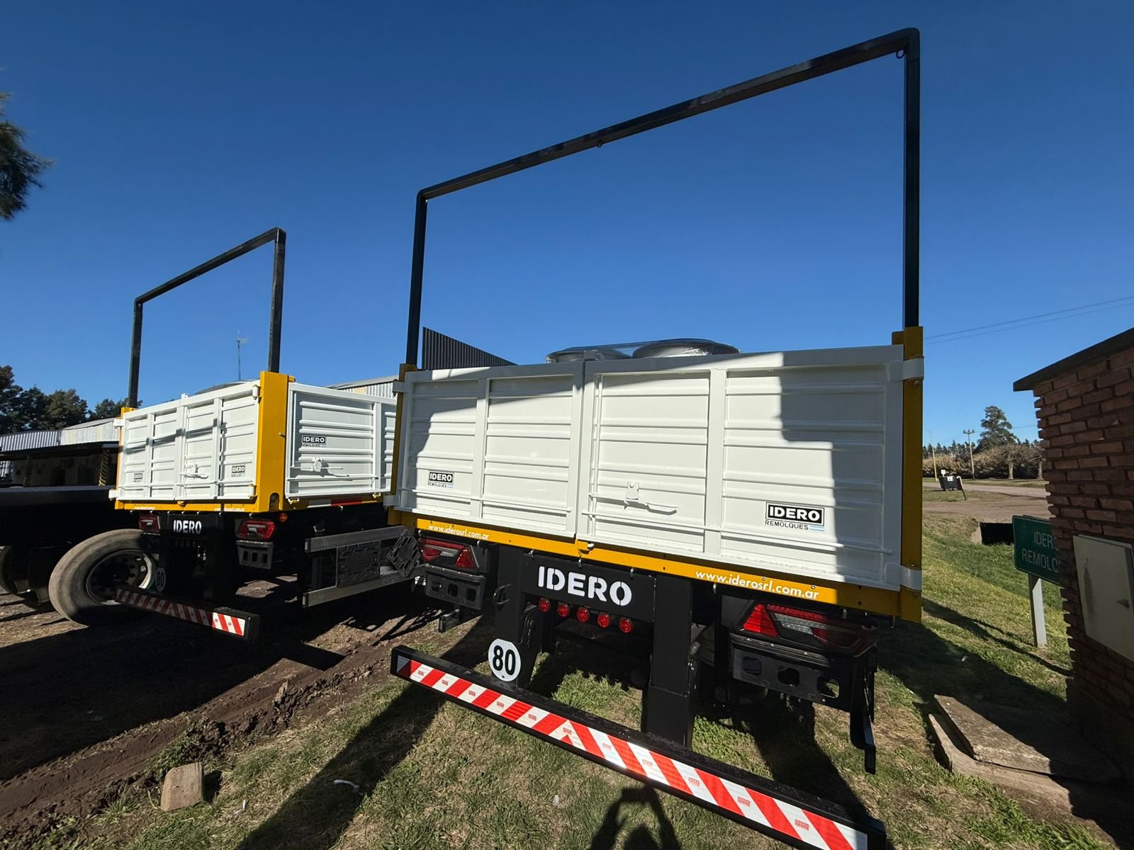 
								Semirremolque Idero 2025 0km – 15,50m, 3 Ejes, Barandas Volcables full									